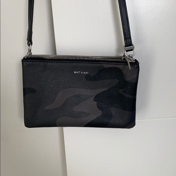 Matt & Nat Purse - Picture 2 of 3